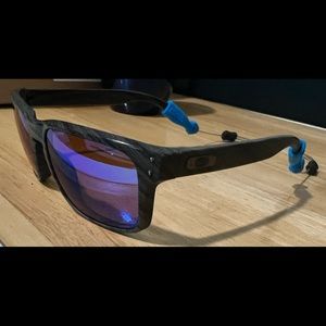 Almost Original New Oakley Holbrook With Polarized Lens
